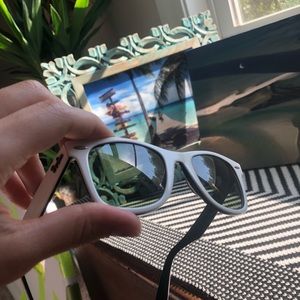 Black and White Ray Ban Wayfarers